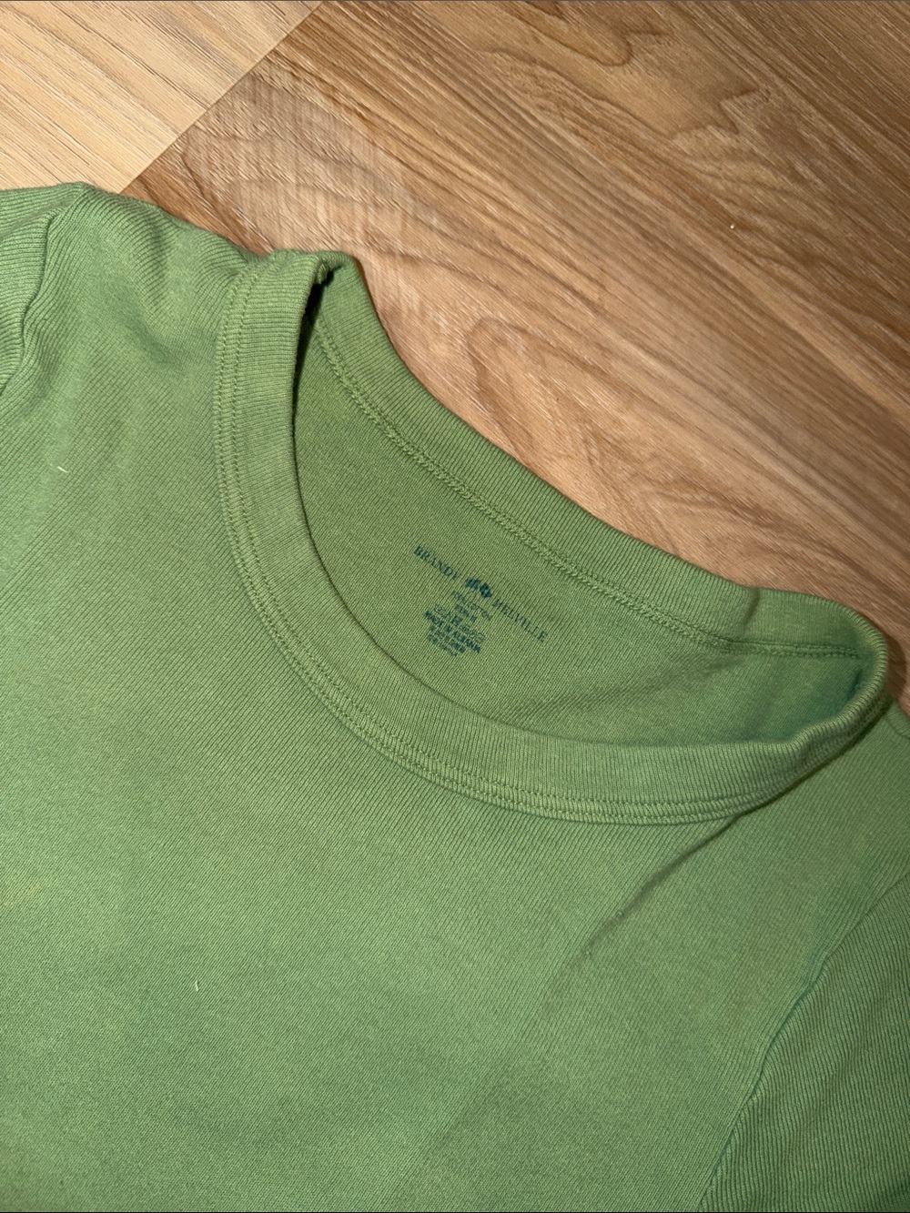 Brandy Melville Green Cotton Tee & Shorts Set xs like new worn once - Picture 8 of 9